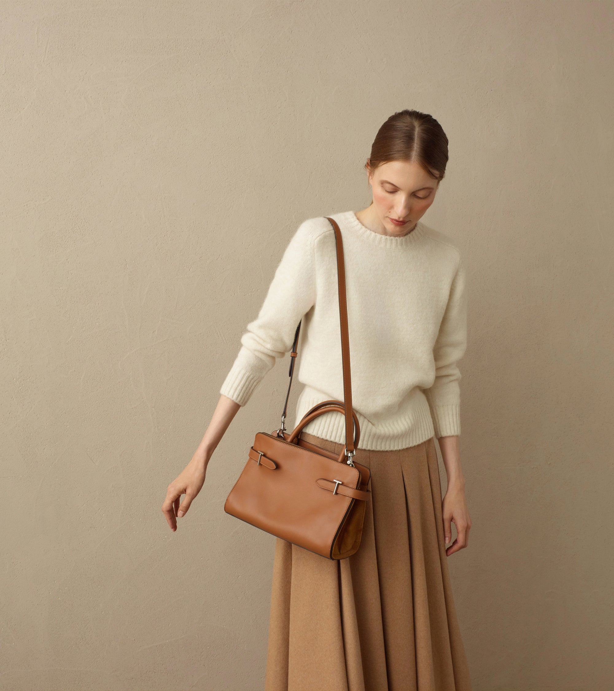 Sac à main moyen modèle Emie en cuir lisse et nubuck
