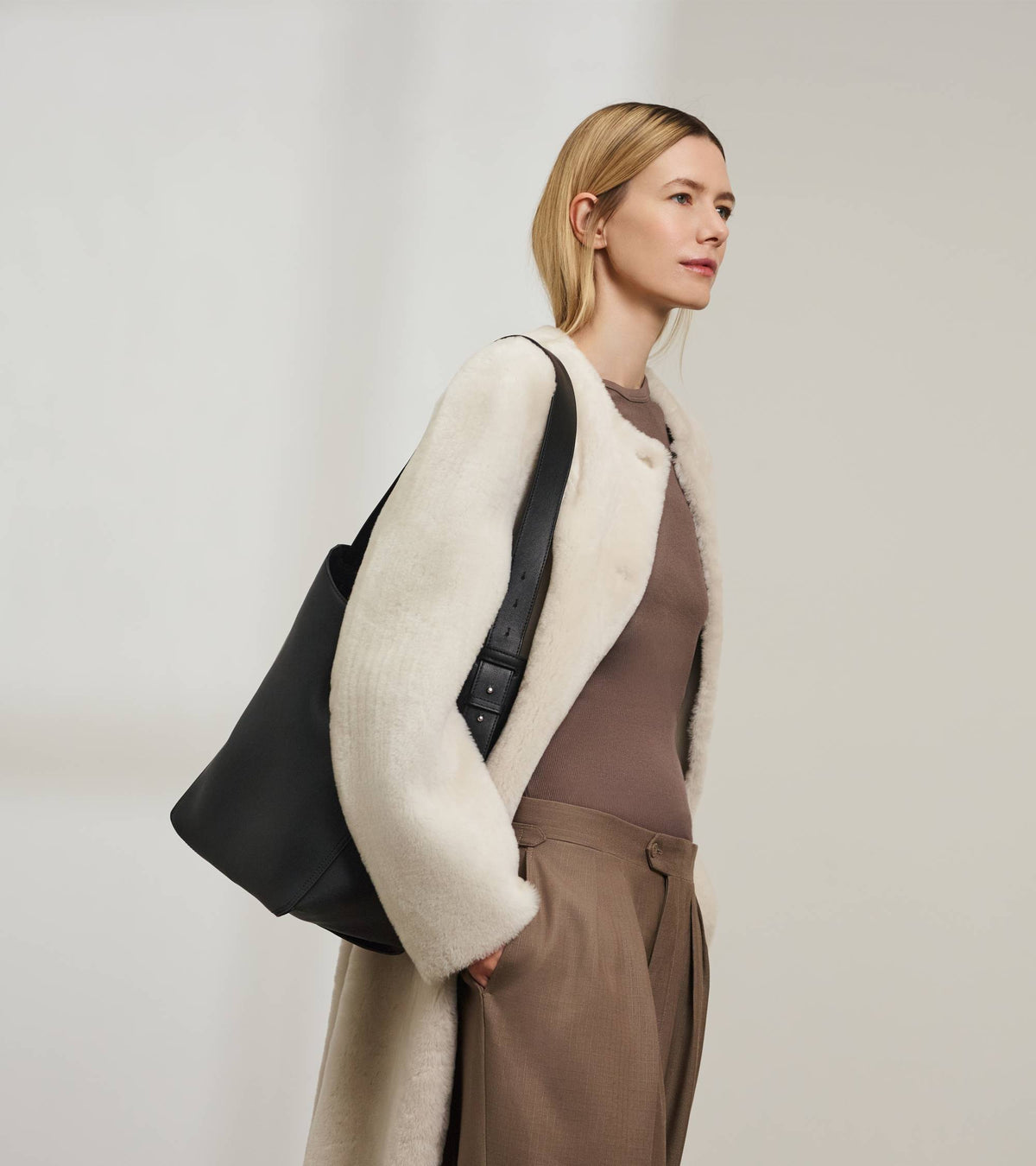 Sac hobo moyen modèle Céleste en cuir lisse